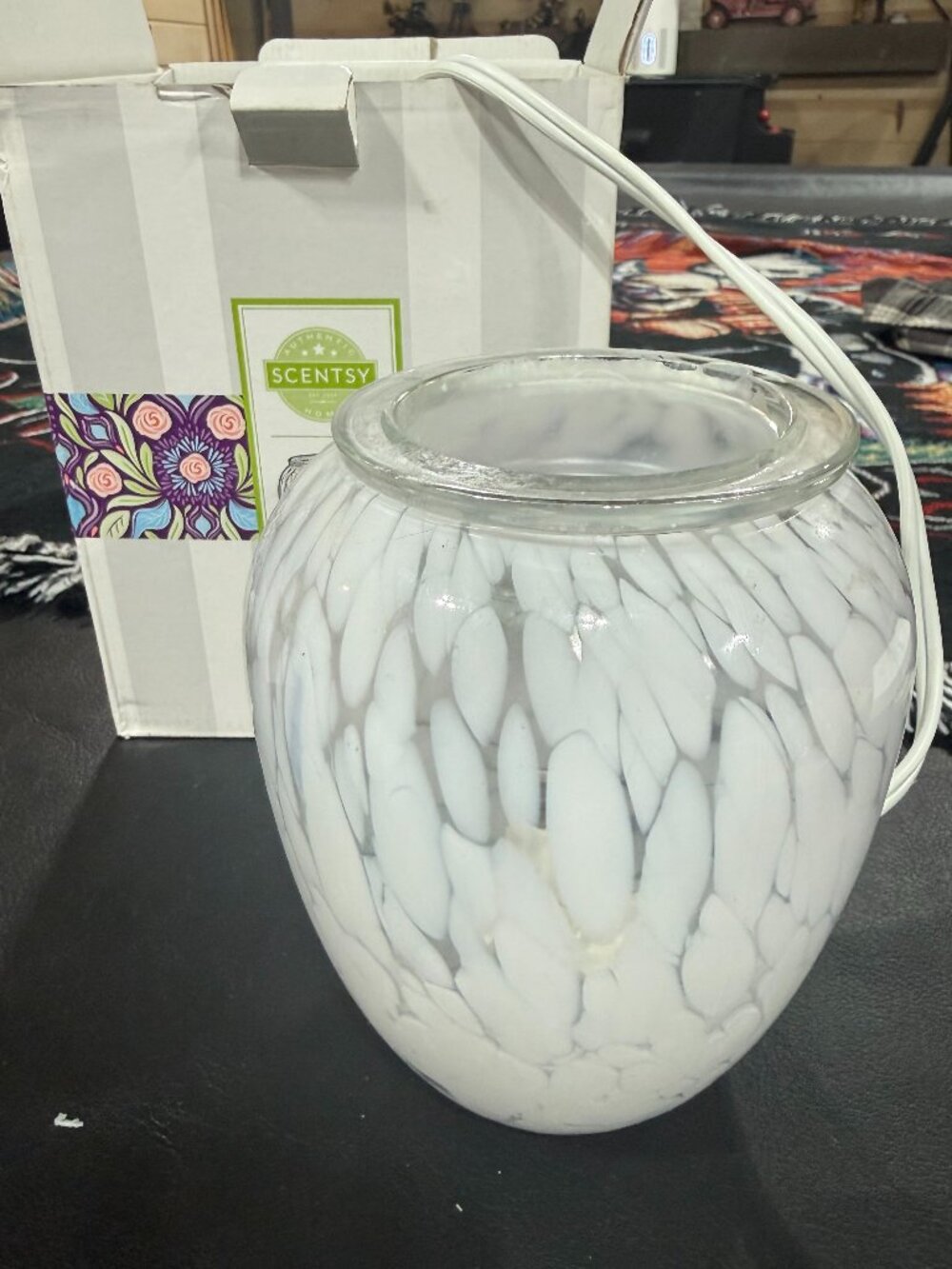 Used - Scentsy In the Clouds Warmer